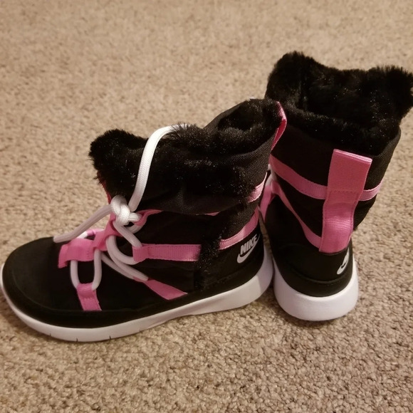 Nike Venture Faux Fur Water Resistant Boots 13C - Picture 3 of 8